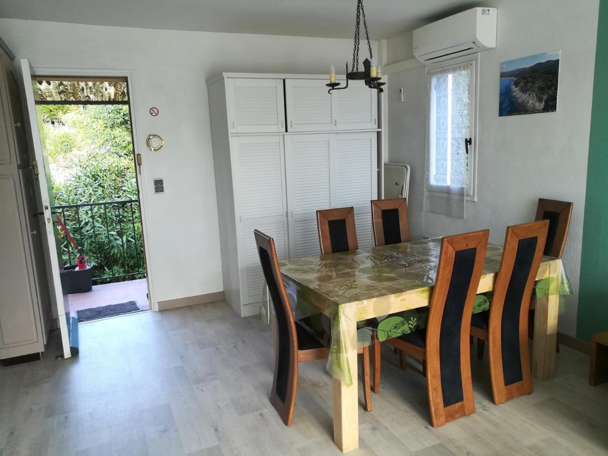 Appartement Classe 3 Etoiles Au 1Er Etage D'Une Maison Avec Jardin Dans Un Quartier Calme Cavalaire-sur-Mer Exterior photo