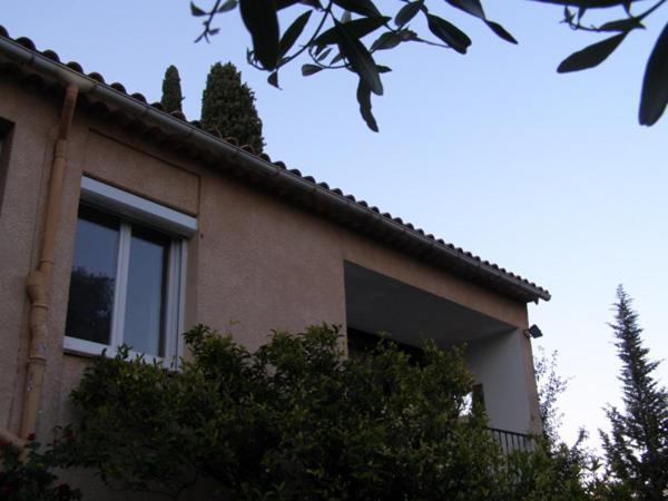 Appartement Classe 3 Etoiles Au 1Er Etage D'Une Maison Avec Jardin Dans Un Quartier Calme Cavalaire-sur-Mer Exterior photo