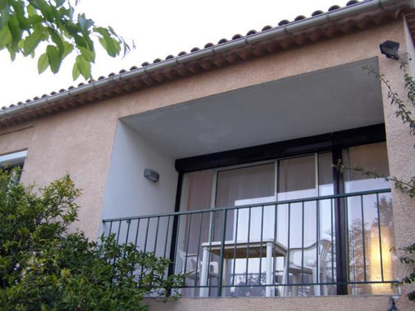 Appartement Classe 3 Etoiles Au 1Er Etage D'Une Maison Avec Jardin Dans Un Quartier Calme Cavalaire-sur-Mer Exterior photo